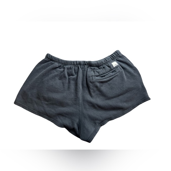 Vuori Women’s Sunny Side Cotton Shorts - Picture 6 of 7